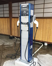 電気自動車充電スタンド