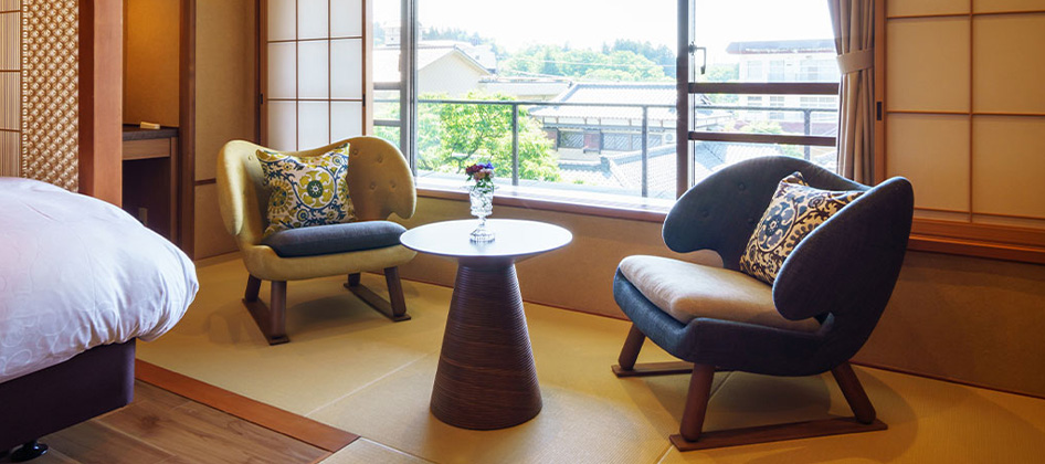 ベッドのある和室